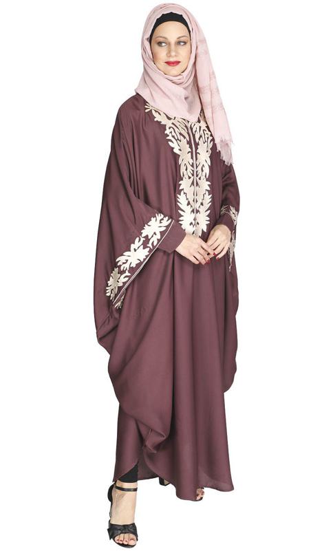 Aesthetically Elegent Dark Purple Kaftan