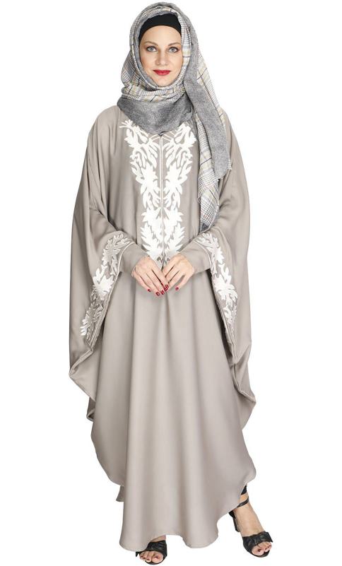 Aesthetically Elegent Light Grey Kaftan (Made-To-Order)