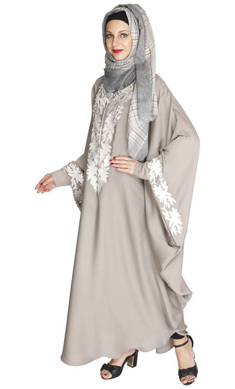 Aesthetically Elegent Light Grey Kaftan (Made-To-Order)