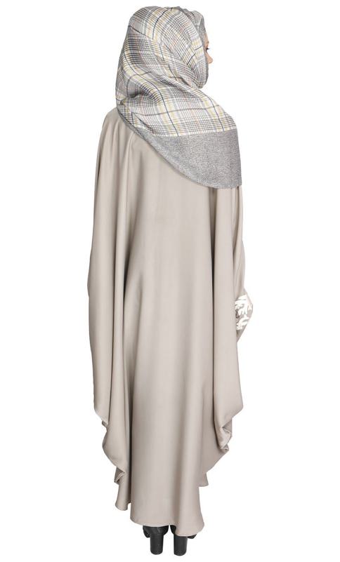 Aesthetically Elegent Light Grey Kaftan (Made-To-Order)