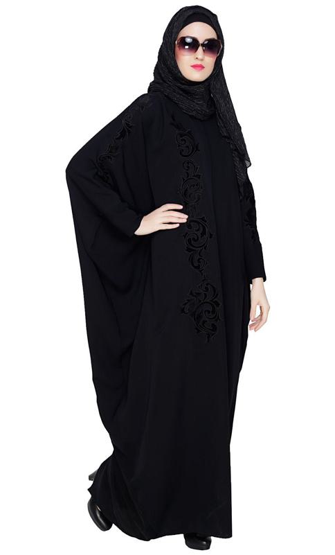 Floral Applique Black Kaftan (Made-To-Order)
