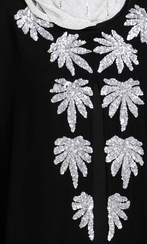 Sequence Enriched Black Kaftan