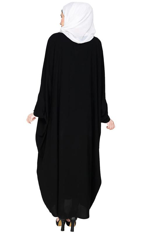 Sporty Kaftan With White Detailing (Made-To-Order)