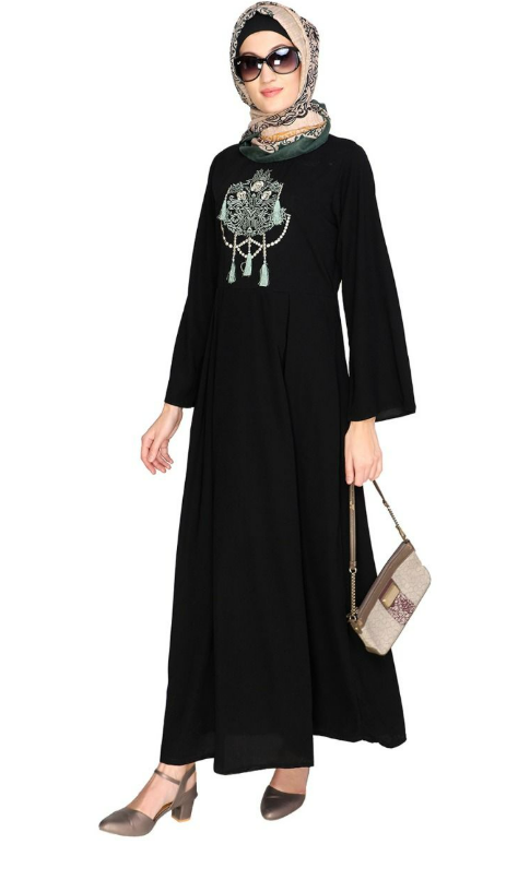 Tassels Detail Black Abaya (Made-To-Order)