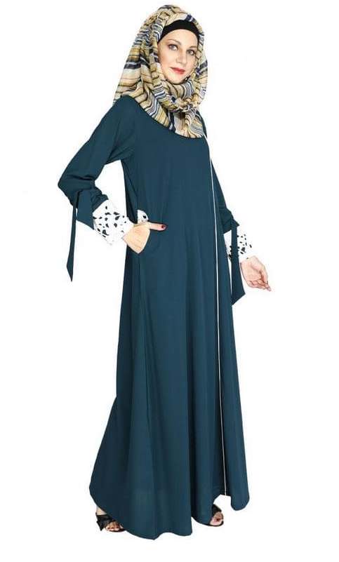 Bottle Green Lace & Bow Detailed Abaya (Made-To-Order)