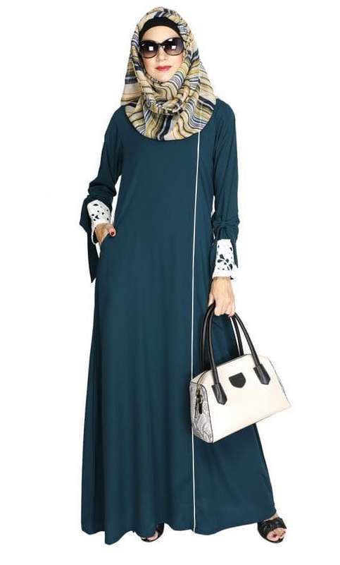 Bottle Green Lace & Bow Detailed Abaya (Made-To-Order)