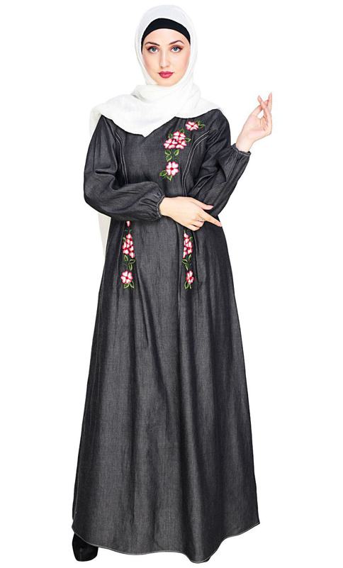 Box Pleated Black Abaya