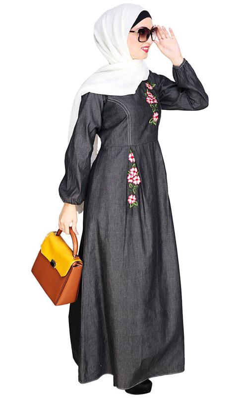 Box Pleated Black Abaya