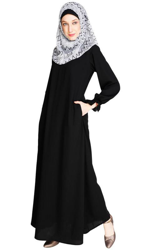 Abayas for Muslim Women in Canada – Modest Forever Canada