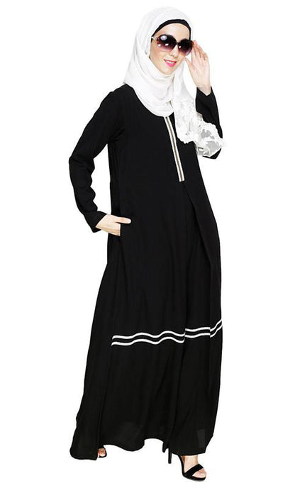 Graceful Lacy Black Abaya (Made-To-Order)