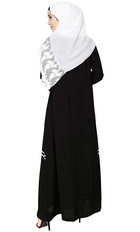 Graceful Lacy Black Abaya (Made-To-Order)