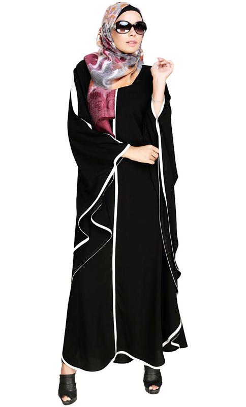 Modish Black Kaftan with White Detailing