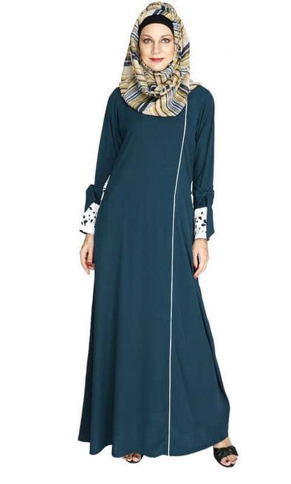 Bottle Green Lace & Bow Detailed Abaya (Made-To-Order)
